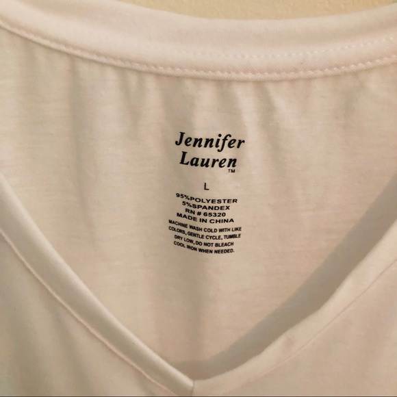 M White Jennifer Lauren Top - Picture 2 of 4